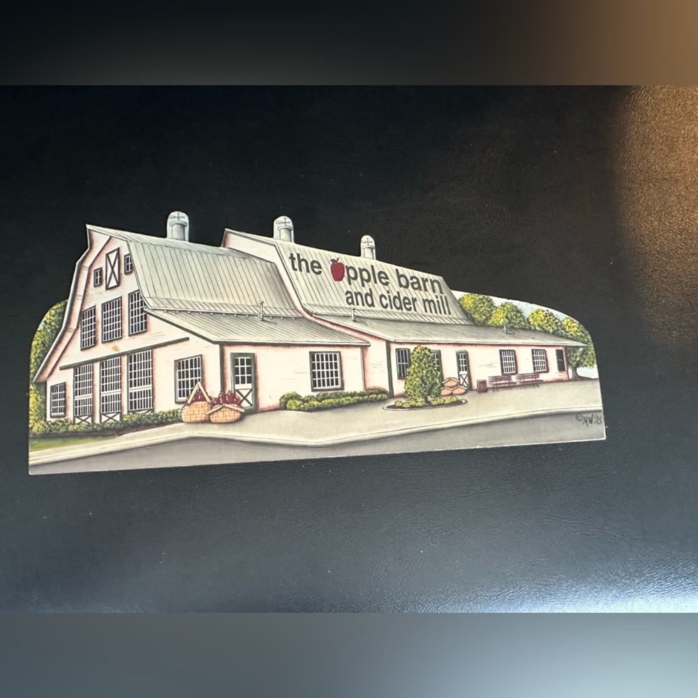 The Apple Barn and Cider Mill Decorative House